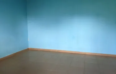 Chambre simple avec terrasse à Légbassito Kognito