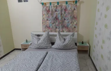Appartement avec une Chambre Salon WCD et Cuisine interne