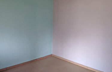 Chambre simple avec terrasse à Légbassito Kognito